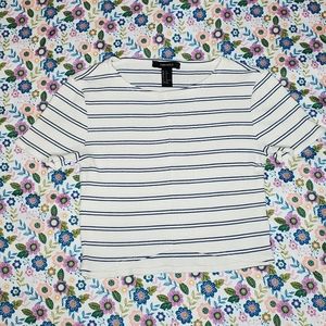 Small-Forever21 crop top short sleeve creme and blue shirt